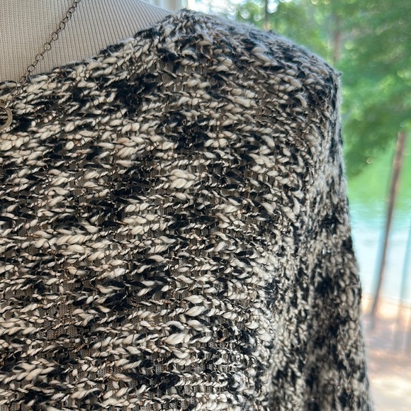 Eileen Fisher Black/white/gold cropped 3/4 Bell Sleeves, XS, Like New - Picture 5 of 6